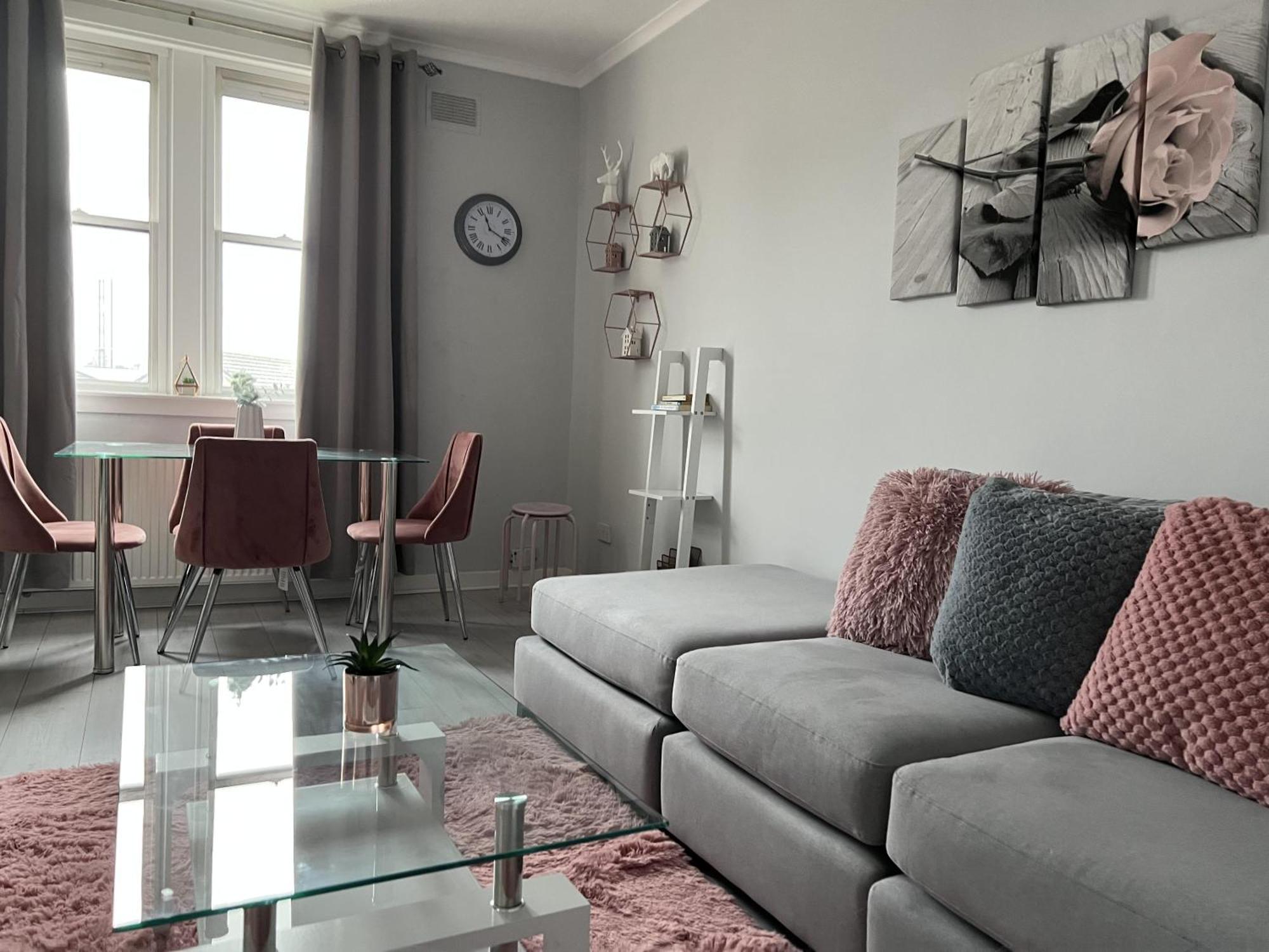 Captivating 2-Bed Apartment In Kirkcaldy Exteriör bild